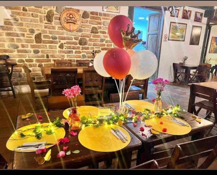 Hotel Y Restaurante Bienmesabe سانتا في دي أنتيوكيا المظهر الخارجي الصورة