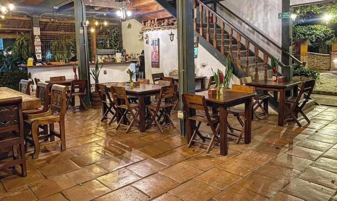 Hotel Y Restaurante Bienmesabe سانتا في دي أنتيوكيا المظهر الخارجي الصورة